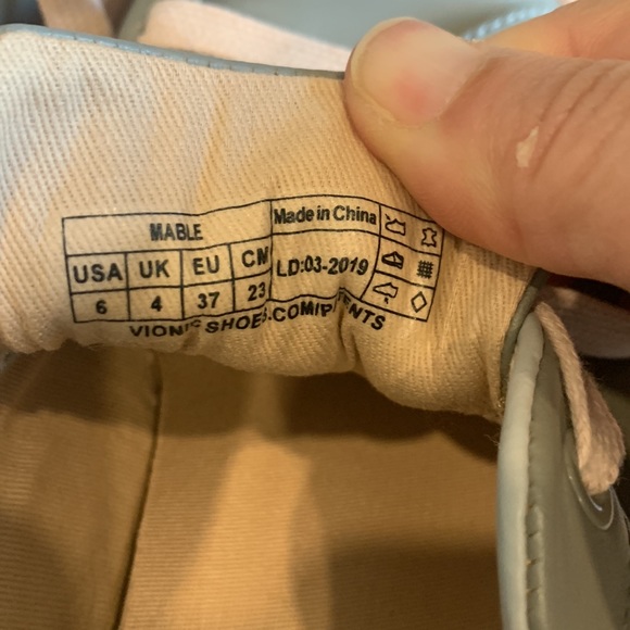 Vionic Pro Women's Mable Sneaker - Picture 8 of 9